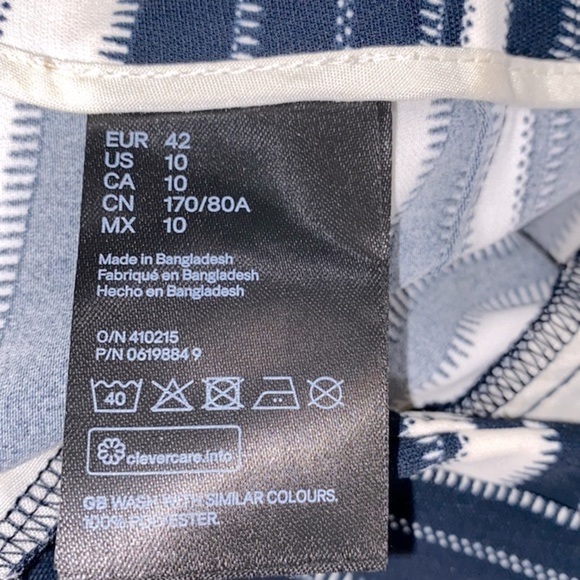 H&M navy blue striped paper bag shorts size 10 - Picture 8 of 12